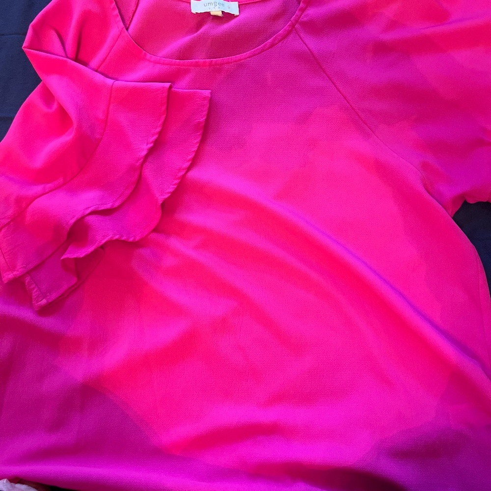 Hot pink short sleeve shirt!